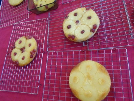 Image of Pineapple upside down cakes 